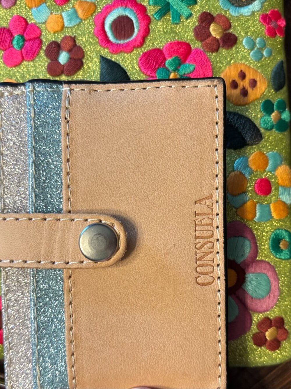 Consuela Buzzy Combi Embroidered Wristlet Card Wallet ~ NWT - Picture 9 of 9